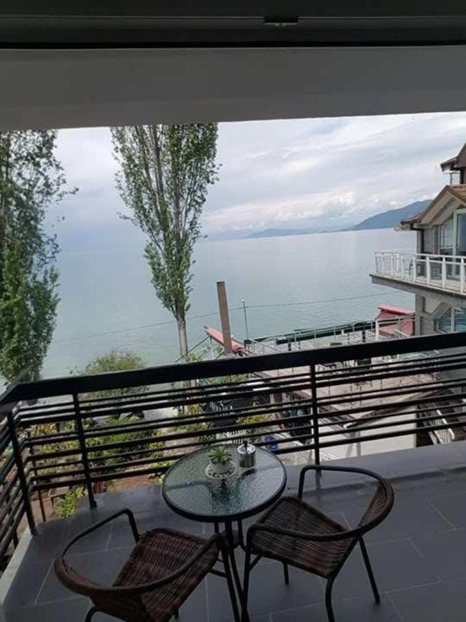 Kostoski Villa ตริเปย์ซา ภายนอก รูปภาพ