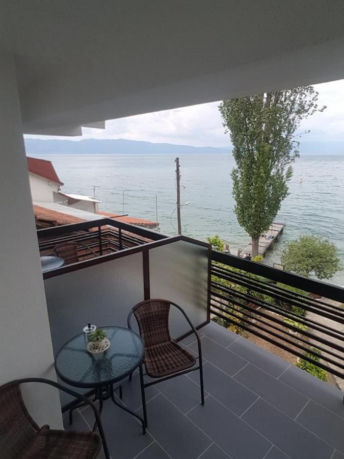 Kostoski Villa ตริเปย์ซา ภายนอก รูปภาพ