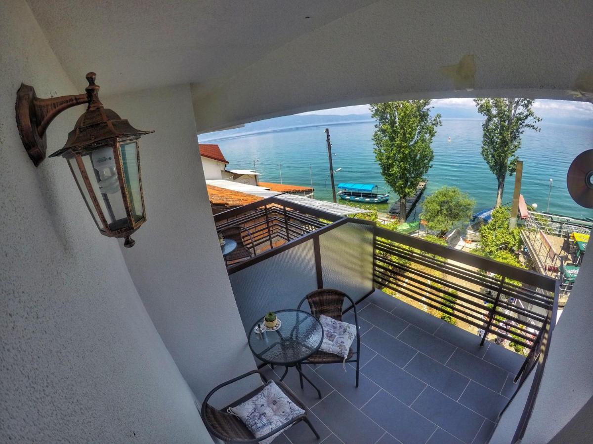 Kostoski Villa ตริเปย์ซา ภายนอก รูปภาพ